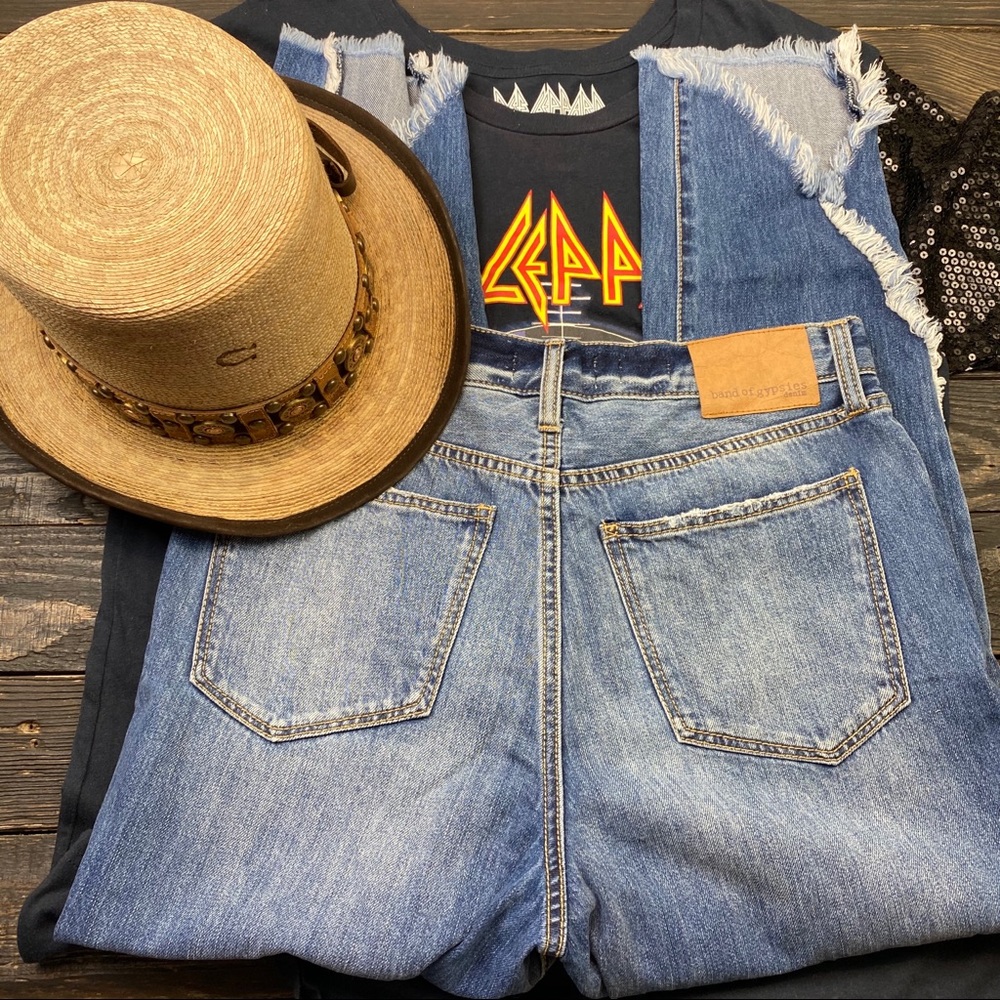 BAND OF GYPSIES DENIM, FRAYED JEAN DK WASH SZ 29